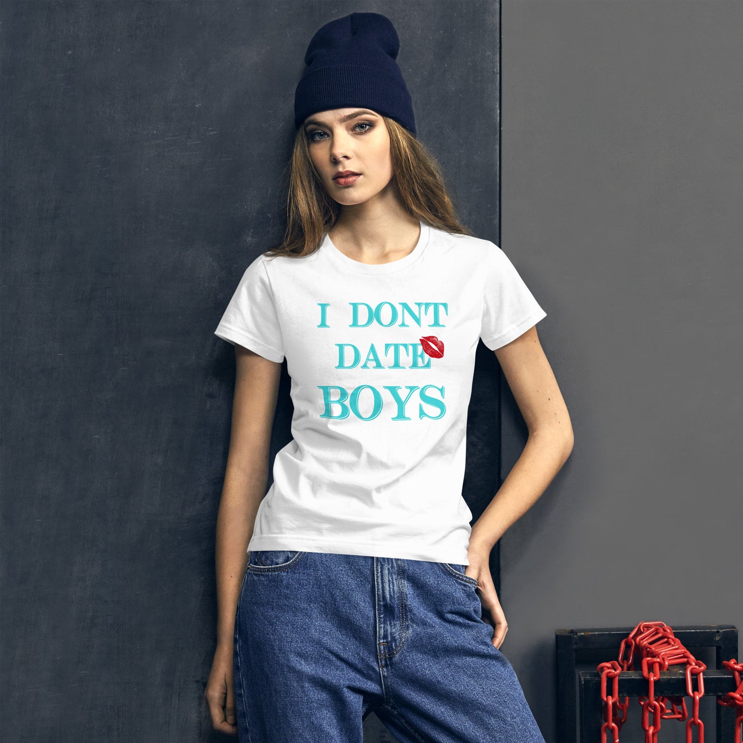 Women's short sleeve t-shirt Don't Date Boys